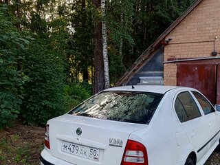 2004 Skoda Octavia I (A4) Рестайлинг, белый, 607000 рублей, вид 2