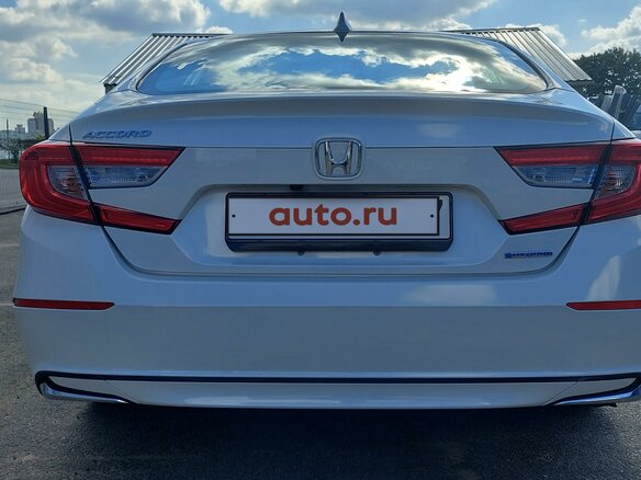 2019 Honda Accord X, белый, 2800000 рублей - вид 4