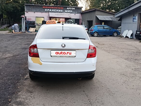 2016 Skoda Rapid I, белый, 460000 рублей - вид 4