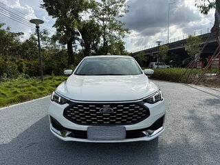 2021 Ford Escort VI Рестайлинг 2, белый, 1073000 рублей, вид 2