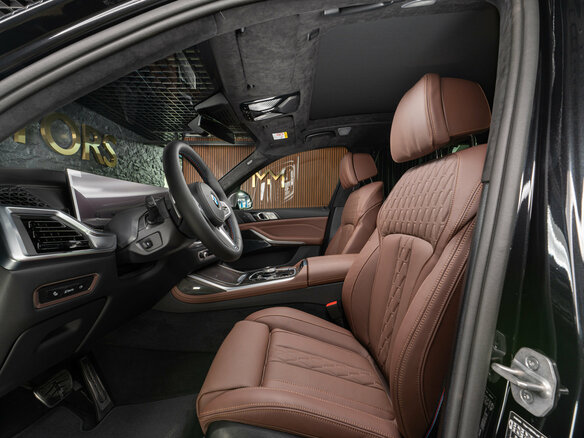 2026 BMW X7 M60i I (G07) Рестайлинг, чёрный, 22290000 рублей - вид 10