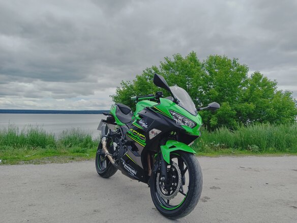 2018 Kawasaki Ninja 400, зелёный, 480000 рублей
