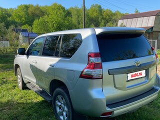 2014 Toyota Land Cruiser Prado 4-speed 150 Series Рестайлинг 1, серебристый, 2700000 рублей, вид 4