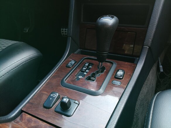 2000 Mercedes-Benz C-Класс 180 I (W202) Рестайлинг, чёрный, 300000 рублей - вид 31