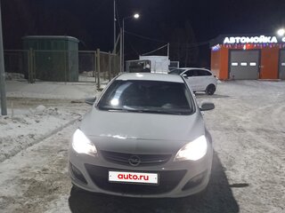 2012 Opel Astra J Рестайлинг, белый, 650000 рублей, вид 2