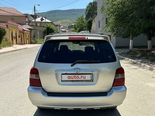 2005 Toyota Highlander I (XU20) Рестайлинг, серебристый, 1400000 рублей, вид 2