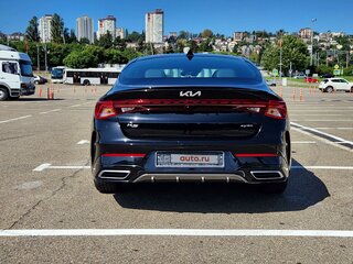 2021 Kia K5 III, чёрный, 2300000 рублей, вид 4