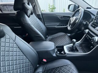 2020 Toyota RAV4 V (XA50), чёрный, 2650000 рублей, вид 5