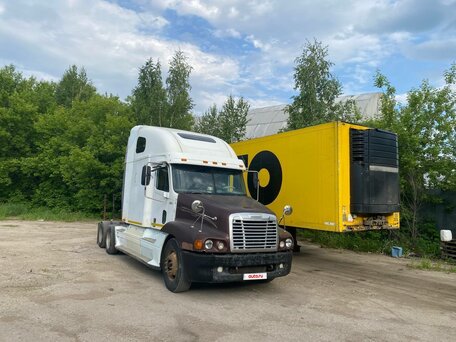 2003 Freightliner Columbia, белый, 3400000 рублей, вид 2