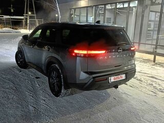 2022 Nissan Pathfinder V, серый, 4000000 рублей, вид 3