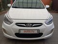 2013 Hyundai Solaris I, белый, 800000 рублей