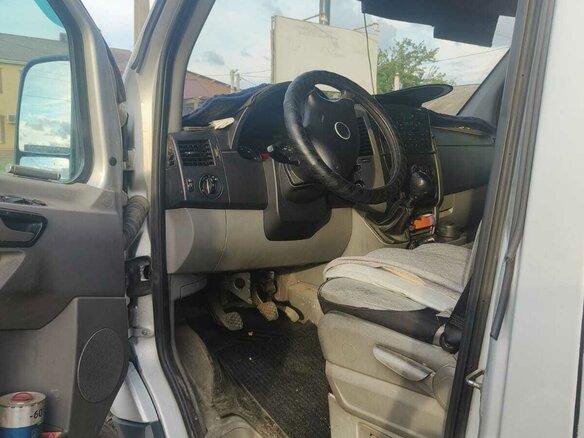2007 Volkswagen Crafter, серебристый, 1250000 рублей - вид 12