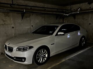 2016 BMW 5 серии 520d VI (F10/F11/F07) Рестайлинг, белый, 2200000 рублей, вид 2