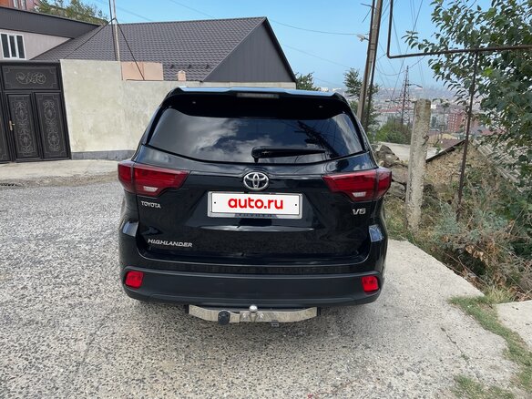 2014 Toyota Highlander III (XU50), чёрный, 3350000 рублей - вид 2