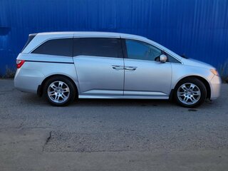 2011 Honda Odyssey (North America) IV, серый, 1950000 рублей, вид 2