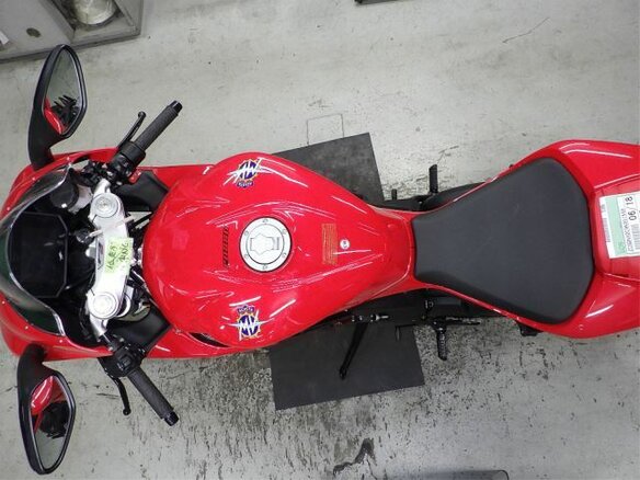 2022 MV Agusta F3 800, красный, 1600000 рублей - вид 15
