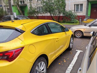 2013 Opel Astra GTC J Рестайлинг, жёлтый, 1550000 рублей, вид 3