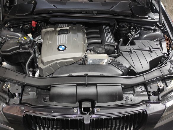 2005 BMW 3 серии 330i V (E90/E91/E92/E93), серый, 750000 рублей - вид 13