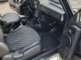 2015 Lada (ВАЗ) 2121 (4x4) I Рестайлинг, чёрный, 570000 рублей, вид 3
