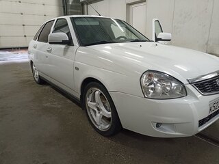 2014 Lada (ВАЗ) Priora I Рестайлинг, белый, 470000 рублей, вид 1