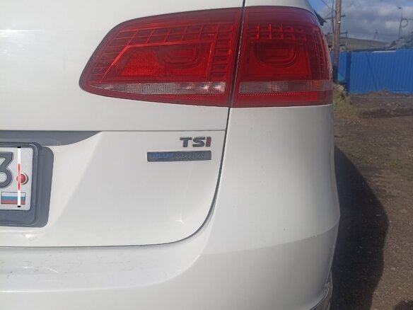 2011 Volkswagen Passat B7, белый, 1290000 рублей - вид 12