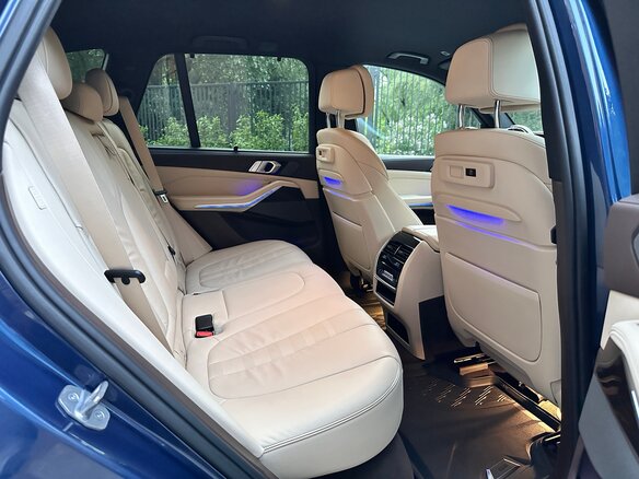 2019 BMW X5 M50d IV (G05/G18), синий, 6500000 рублей - вид 13
