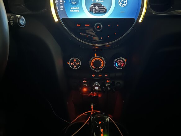 2021 Mini Hatch One III (F55/F56) Рестайлинг 2, белый, 2800000 рублей - вид 15