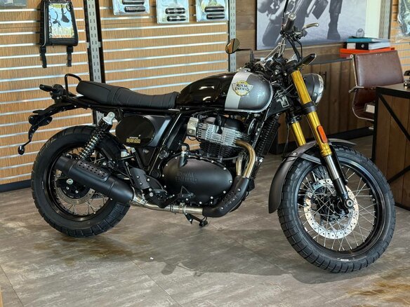 2026 Royal Enfield Bear 650, чёрный, 737000 рублей