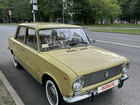 1975 Lada (ВАЗ) 2101, жёлтый, 350000 рублей - вид 2