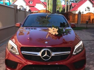 2017 Mercedes-Benz GLE Coupe 400 I (C292), красный, 5400000 рублей, вид 5