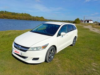 2009 Honda Stream II Рестайлинг, белый, 1150000 рублей, вид 1