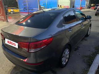 2015 Kia Rio III Рестайлинг, серый, 1130000 рублей, вид 3