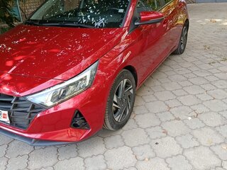 2020 Hyundai i20 III, красный, 1650000 рублей, вид 2