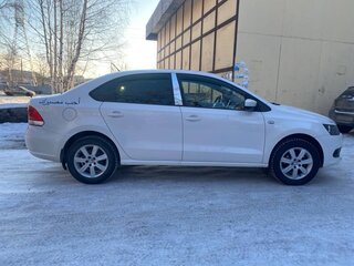 2011 Volkswagen Polo V, белый, 550000 рублей, вид 4