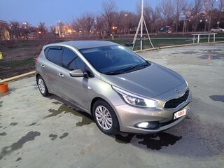 2013 Kia Ceed II, серебристый, 880000 рублей, вид 2
