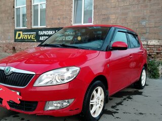 2011 Skoda Fabia II Рестайлинг, красный, 470000 рублей, вид 1