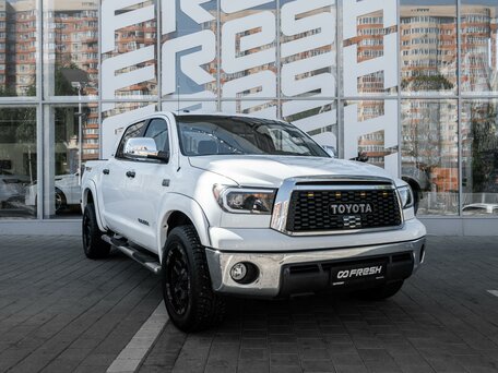 Toyota Tundra II