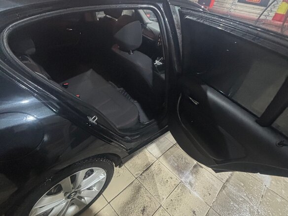2013 BMW 1 серии 116i II (F20/F21), чёрный, 1200000 рублей - вид 11
