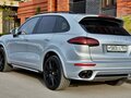 2016 Porsche Cayenne Turbo II Рестайлинг (958), серебристый, 5600000 рублей - вид 2