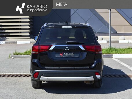 2018 Mitsubishi Outlander III Рестайлинг 2, чёрный, 1678000 рублей, вид 4