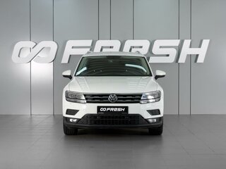 2018 Volkswagen Tiguan II, белый, 2180000 рублей, вид 3