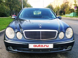 2003 Mercedes-Benz E-Класс 240 III (W211, S211), чёрный, 700000 рублей, вид 2