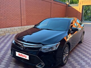 2016 Toyota Camry VII (XV50) Рестайлинг, чёрный, 2250000 рублей, вид 1