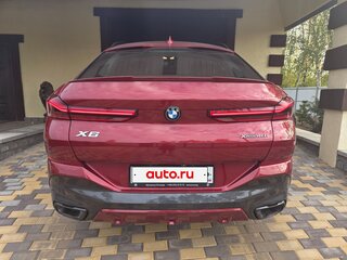 2021 BMW X6 40i III (G06), пурпурный, 7800000 рублей, вид 2
