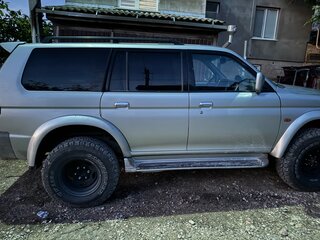 2000 Mitsubishi Pajero Sport I, серый, 1500000 рублей, вид 4