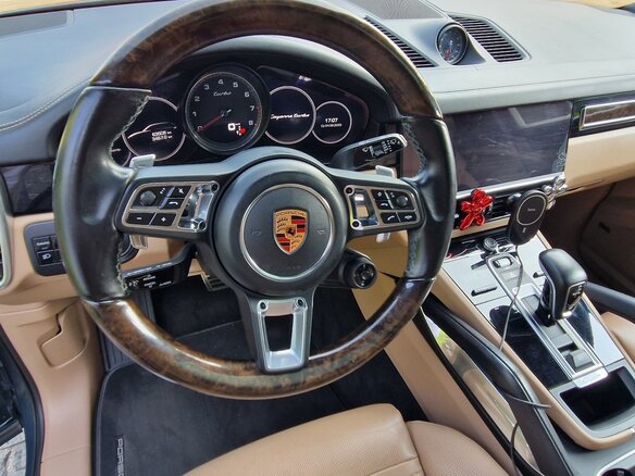 2018 Porsche Cayenne Turbo III, голубой, 9050000 рублей - вид 9