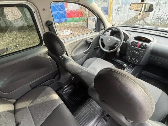 2007 Opel Combo C Рестайлинг, белый, 640000 рублей - вид 6