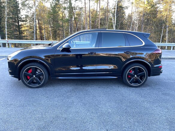 2016 Porsche Cayenne Turbo II Рестайлинг (958), чёрный, 5750000 рублей - вид 6