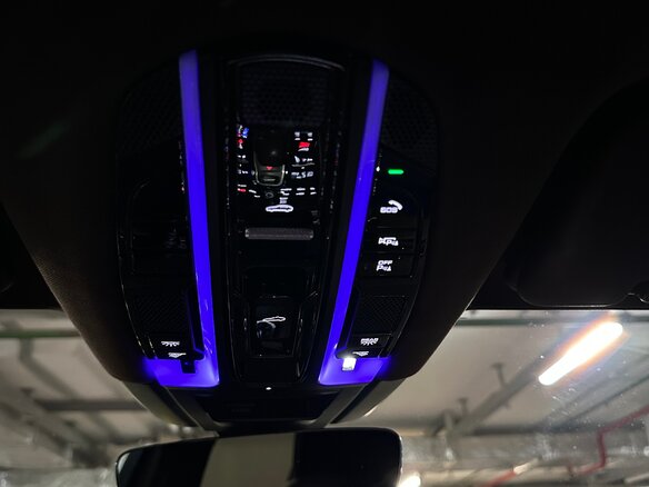 2018 Porsche Cayenne III, чёрный - вид 19