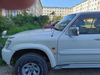 2003 Nissan Safari V (Y61), белый, 1975000 рублей, вид 3